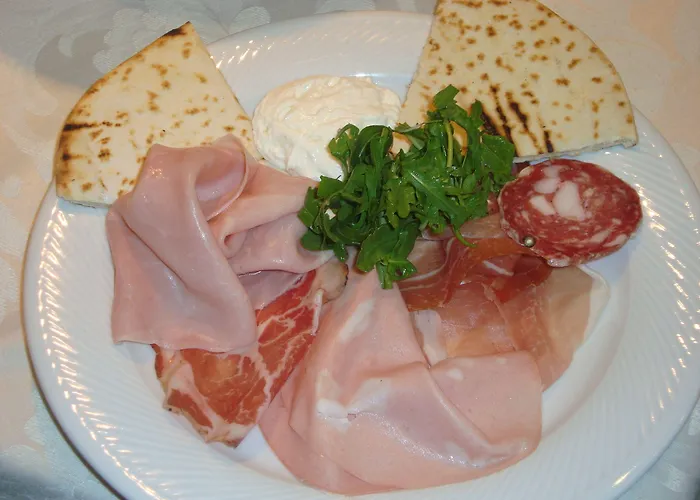 Smeraldo ホテル チェゼナーティコ