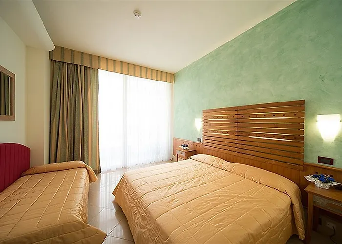 Szálloda Smeraldo 4*